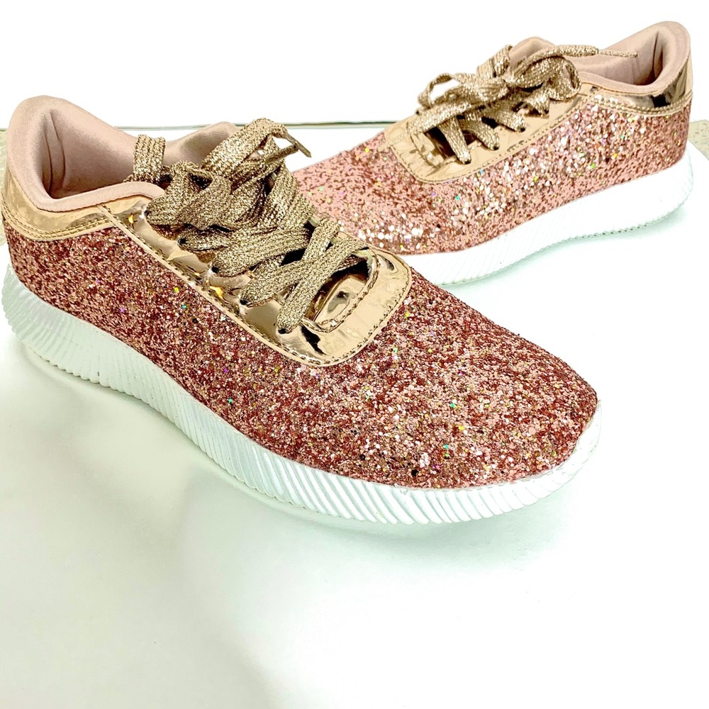 Gorgeous size 9 rose gold glitter athletic shoe